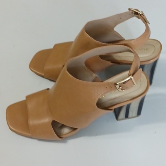 Open Toe Sandals - Picture 3 of 3